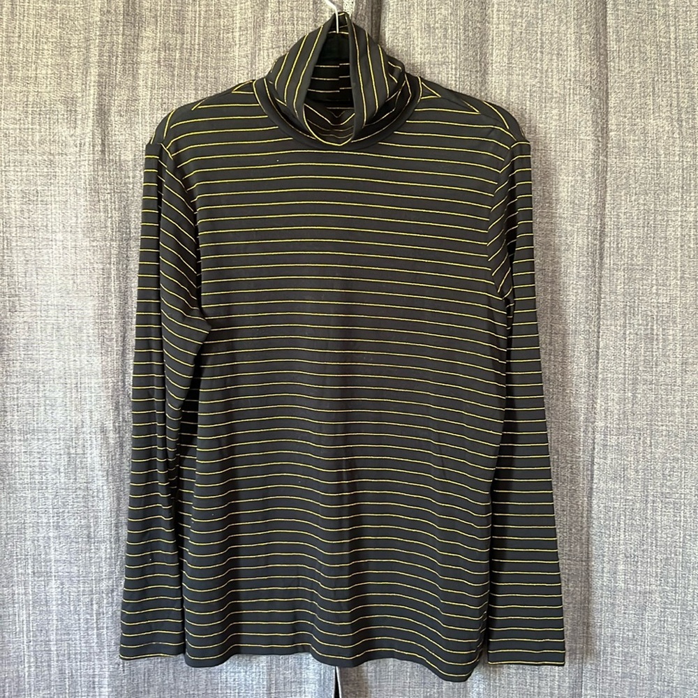 Time and tru black turtleneck tshirt with gold stripes size XL